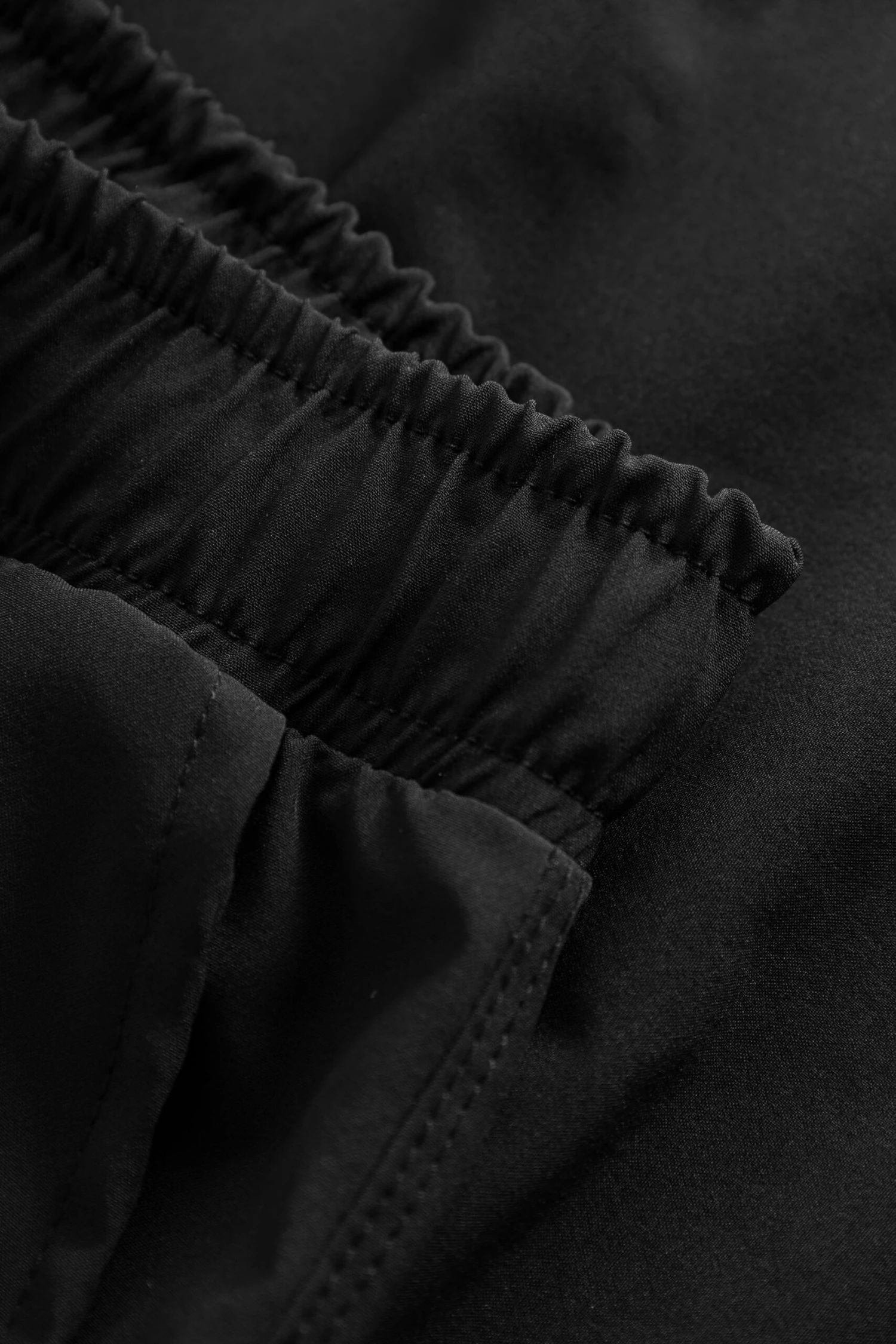 Cuera Active Globe Shorts (Black) - Image 4