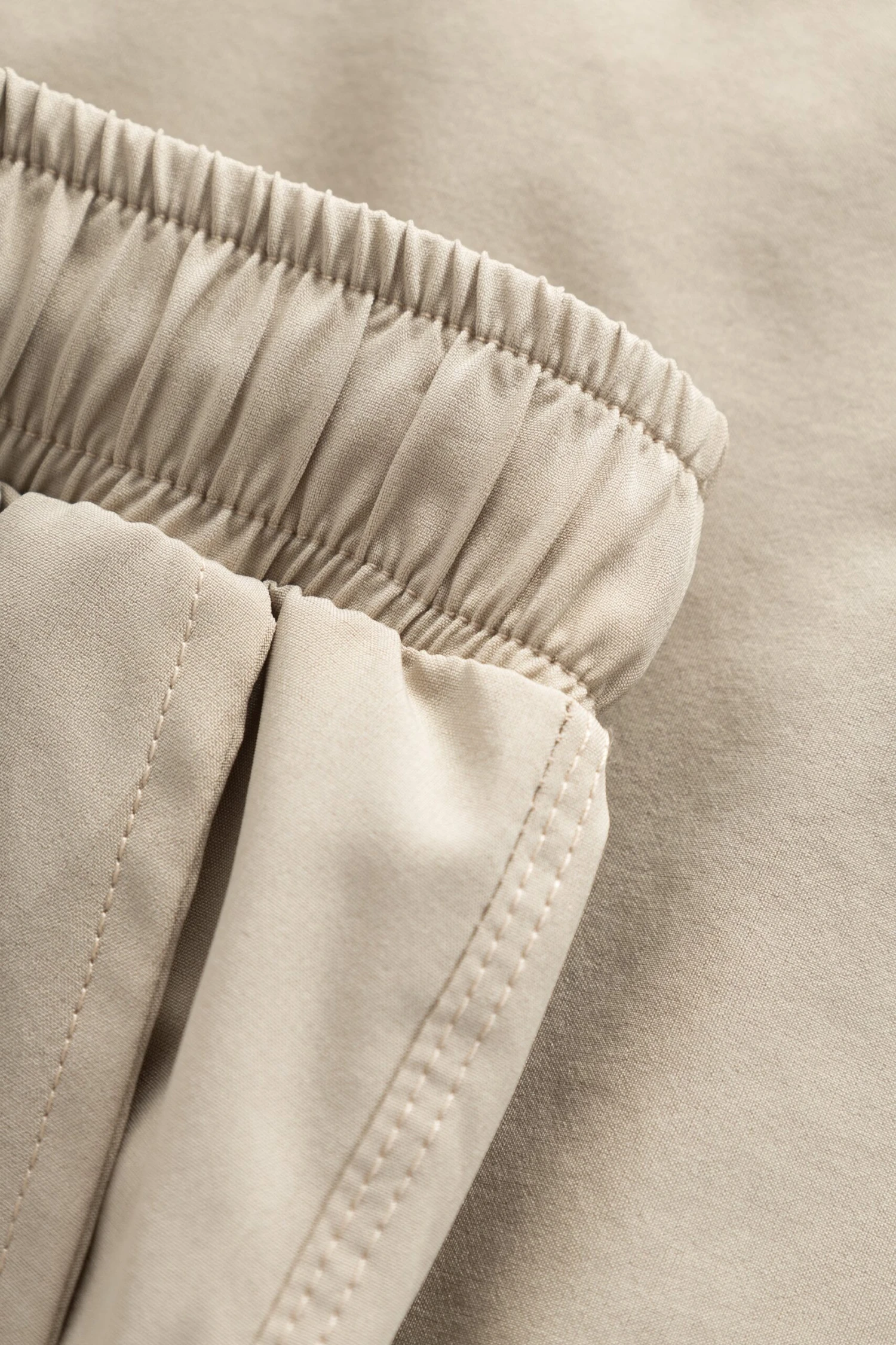 Cuera Active Globe Shorts (Grey) - Image 4